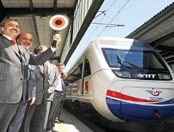 Zafer Treni yola çıktı