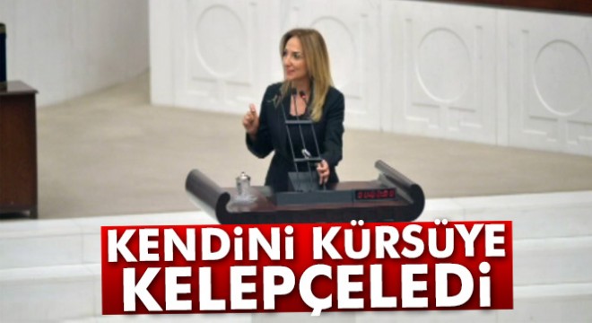 Aylin Nazlıaka kendini kürsüye kelepçeledi