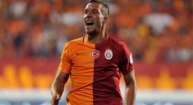 Podolski, Japonya’ya transfer oluyor