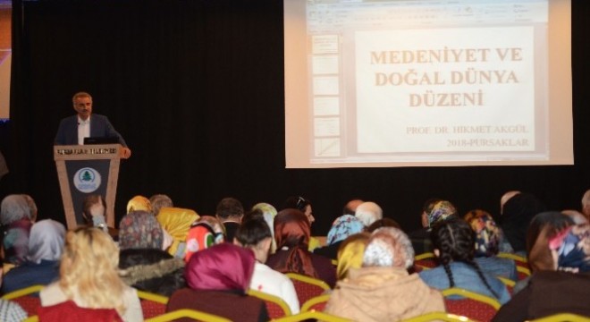 Pursaklar’da Medeniyet ve Doğal Dünya Düzeni Konferansı düzenlendi