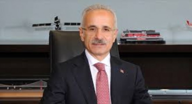 Uraloğlu, Türkiye nin Ulaşım Yatırımları ve İhracat Performansını Değerlendirdi