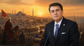 Aydemir İstanbul’un Fethi’nin millet hafızasındaki yerini anlattı
