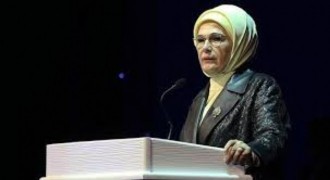 Emine Erdoğan, Bolu Kartalkaya'daki Yangın İçin Başsağlığı Diledi