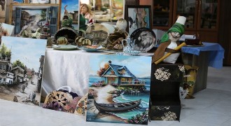 Kadınlar Atıkları Sanat Eserine Dönüştürüyor